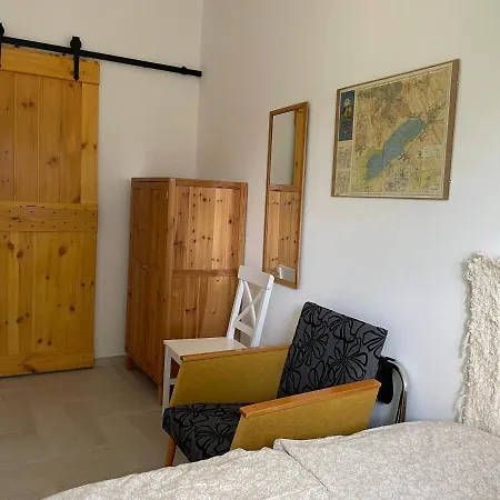 Lombliget Vendeghaz Apartment Velence